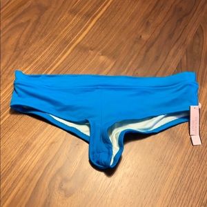 Victoria’s Secret NWT cheeky bikini bottoms